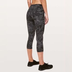 Lululemon Cropped Leggings Size 8